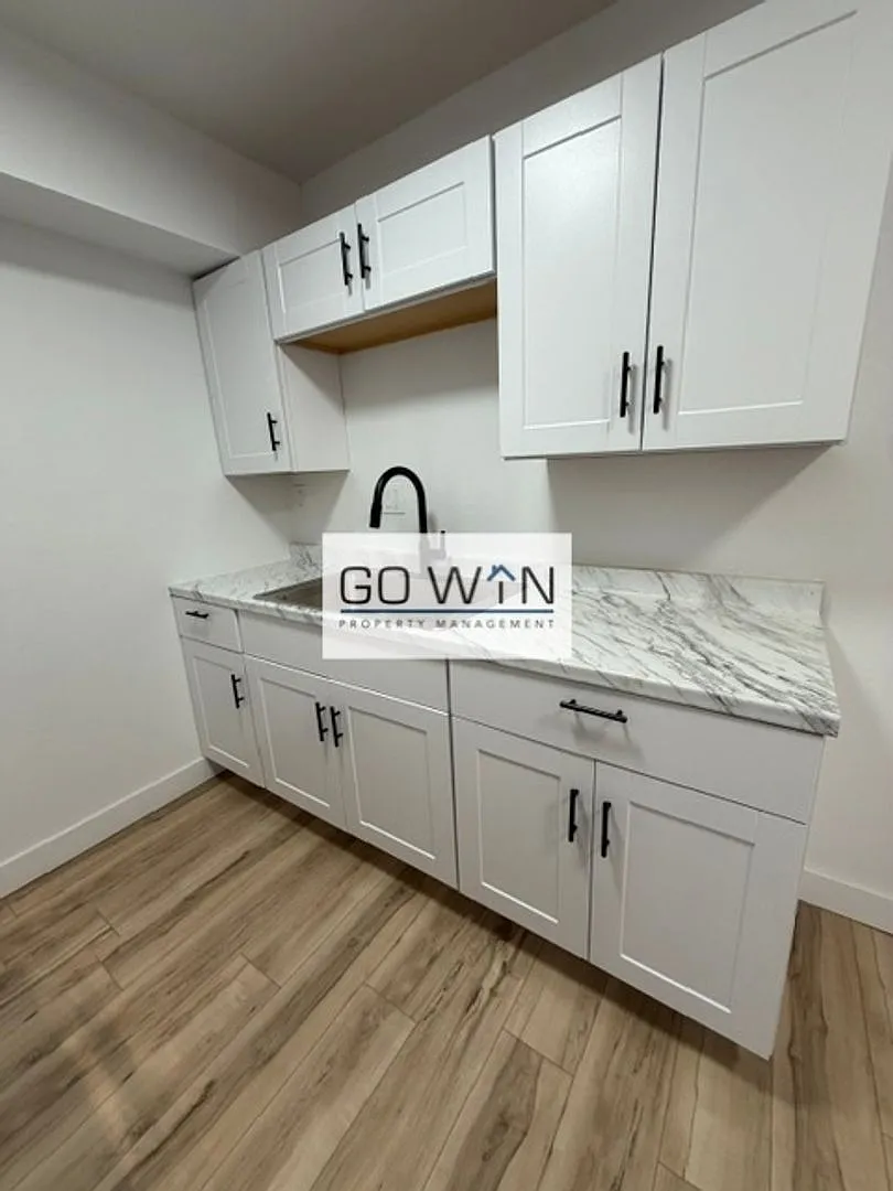 54 W Southern Ave — Photo 4