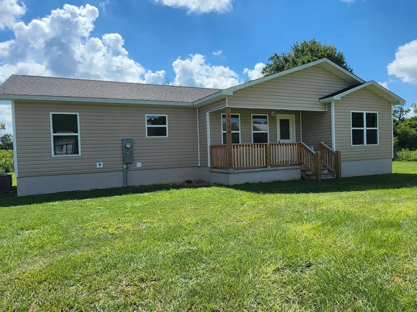 2124 Aaron Ave, Grand Ridge, FL 32442