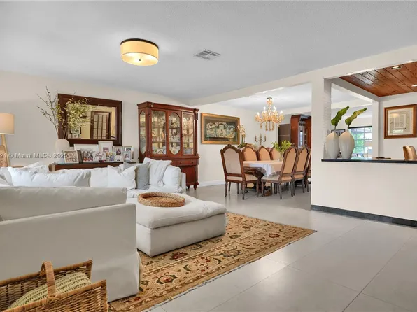 4041 N 44th Ave, Hollywood, FL 33021