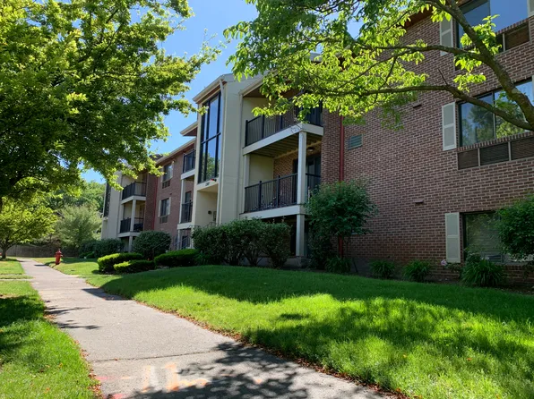 2366 Commonwealth Ave, Auburndale, MA