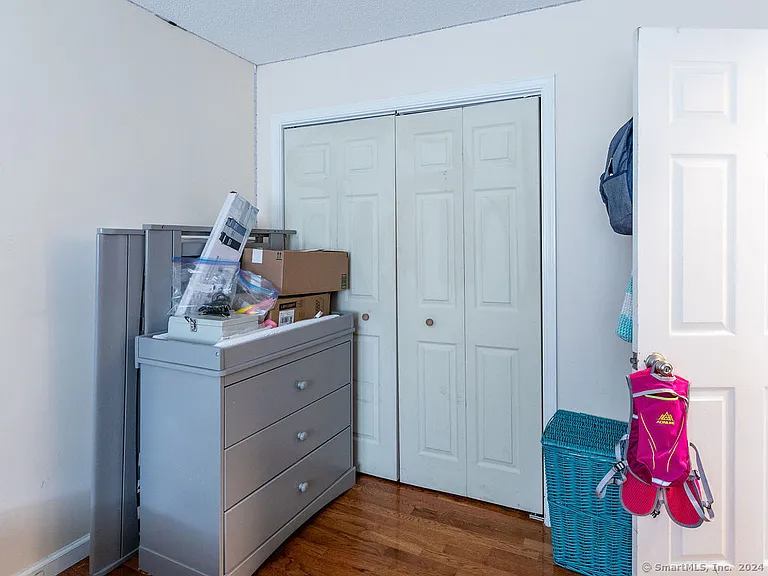 309 Ely Ave #H1 — Photo 15
