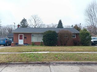 36935 Greenbush Rd, Wayne, MI 48184