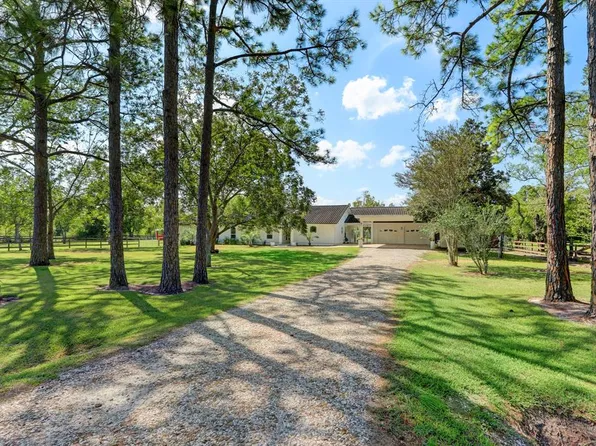 14905 Pine Street, Santa Fe, TX 77517