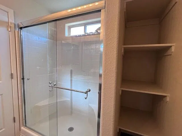 2843 E Luna Vis — Photo 18