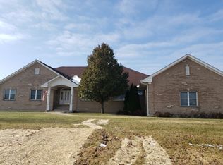 201 Slalom Ct, Minooka, IL 60447