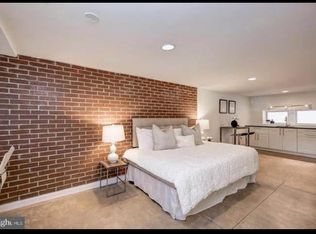 1937 Summit Pl NE #B, Washington, DC 20002