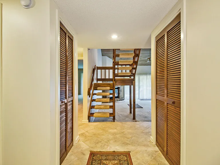 512 Druid Lndg — Photo 14