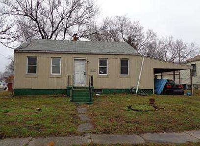 1st image of 412 E McCasland Ave