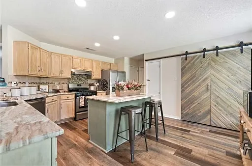 9505 Ironwood Ct — Photo 11