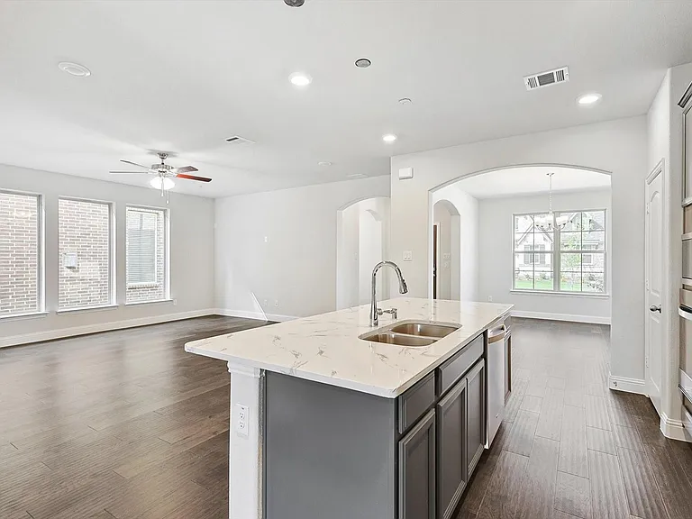 1752 Blakely Pl — Photo 6