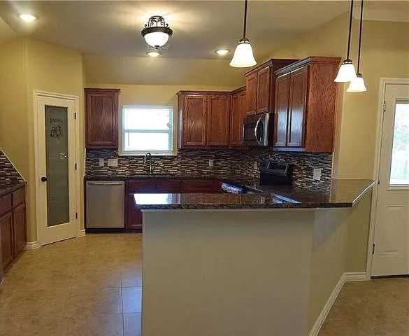 6204 Flat Slate Dr — Photo 7