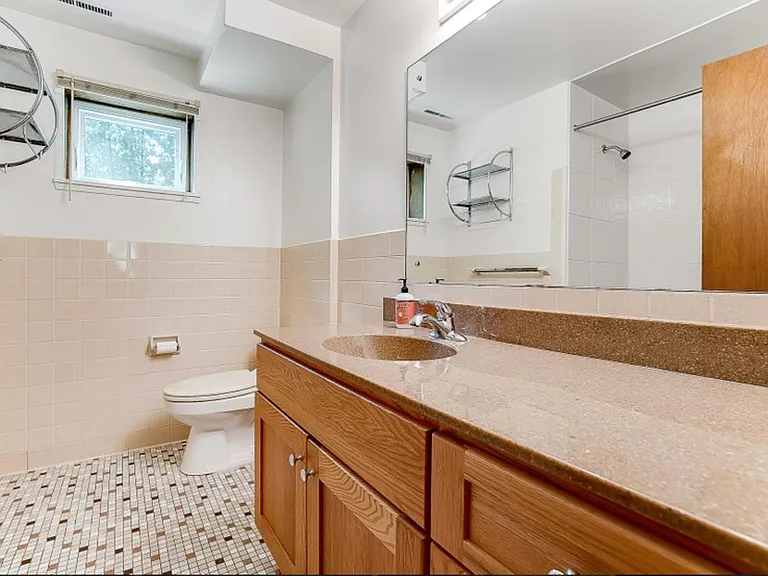 3218 1/2 W Owasso Blvd — Photo 28
