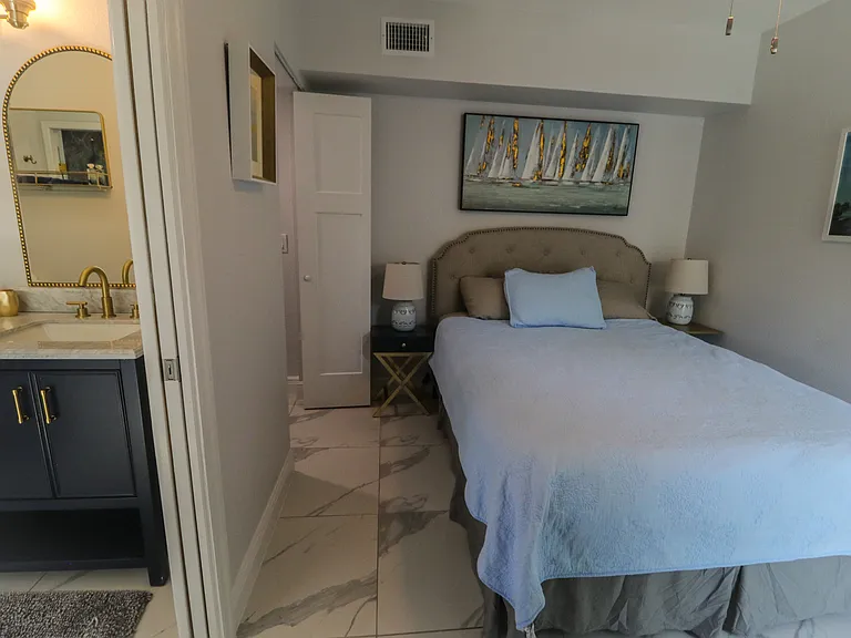 817 Blue Heron Blvd — Photo 33