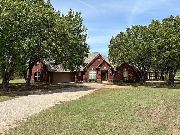 2nd image of 52 Kin Ville Rd