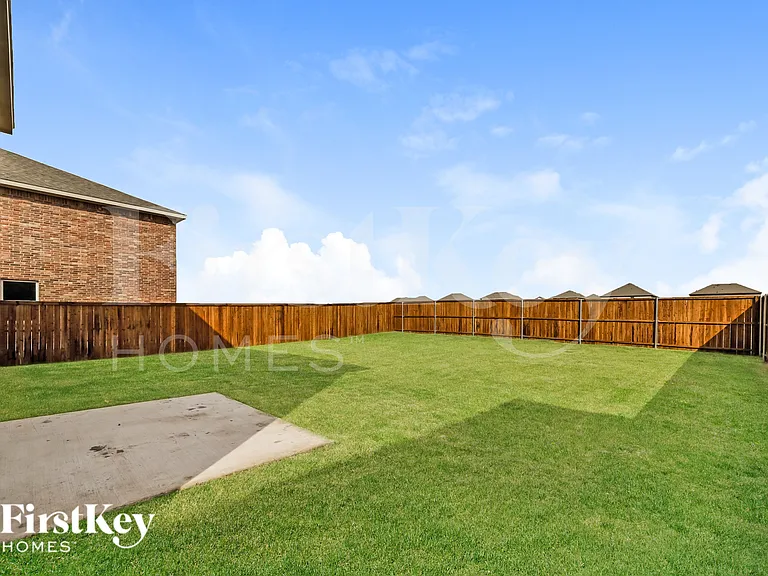 1822 Sandlin Dr — Photo 16