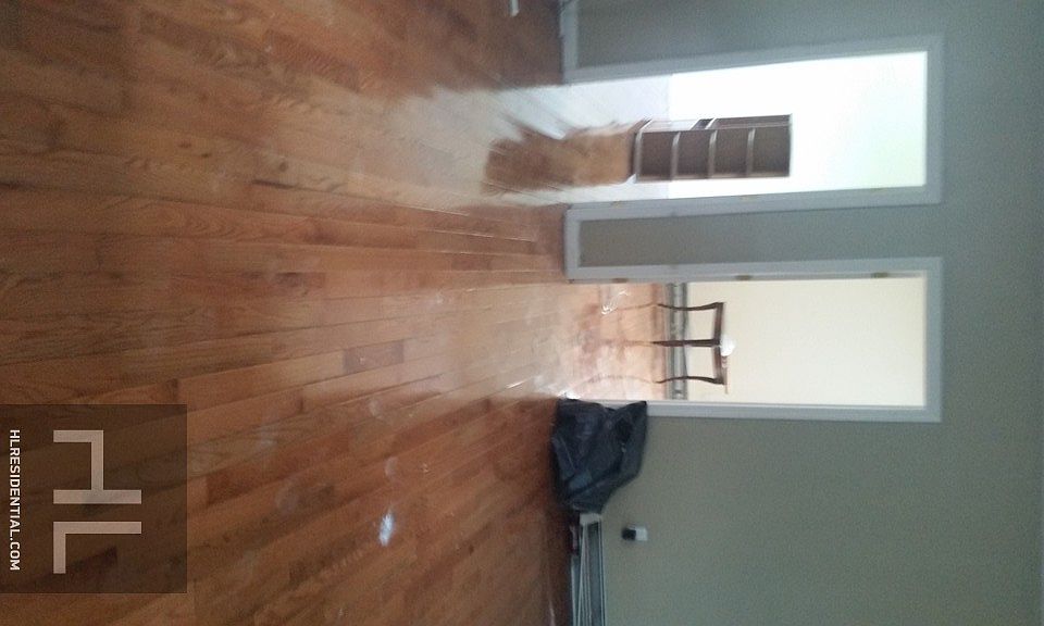 2nd image of 389 Herzl St
