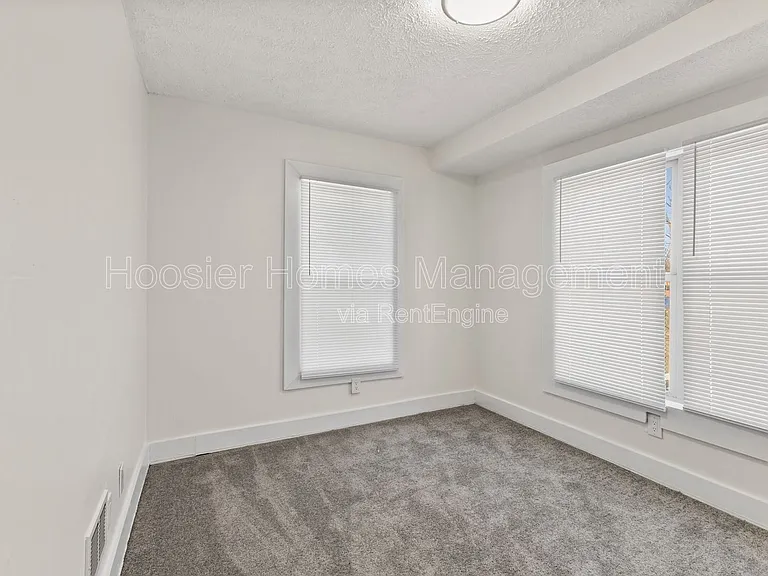 2920 Ruckle St — Photo 17