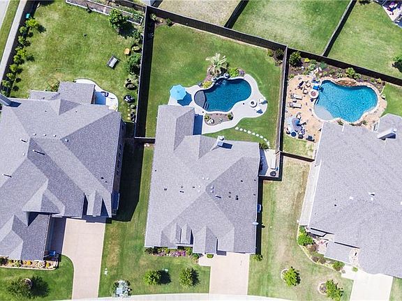 2nd image of 14016 Winter Hill Dr