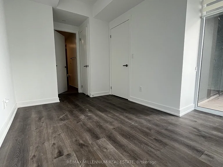 370 Martha St #1608 — Photo 33