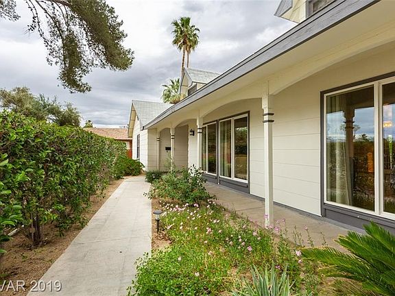 3rd image of 1816 Laverne Cir