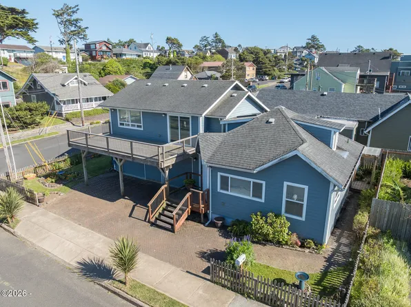561 W Olive St, Newport, OR 97365
