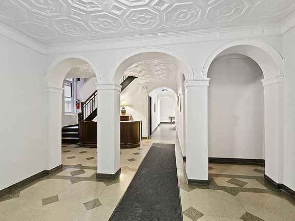 5th image of 59 Pineapple St APT 2G