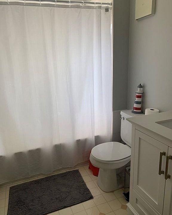 1st image of 95 Oakland St Floor 2