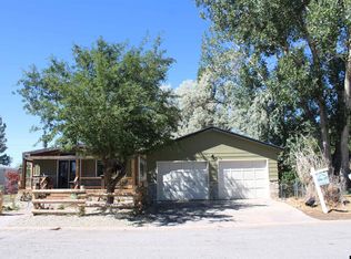 564 Oak Dr, Mountain View, WY 82939