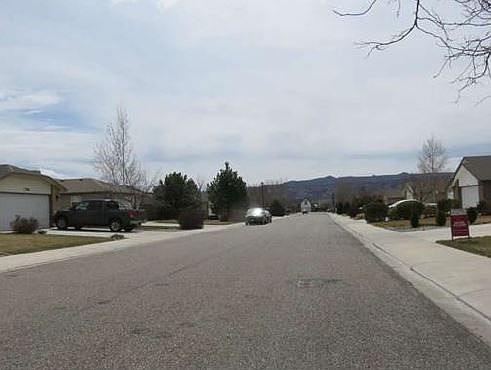 2nd image of 756 Anthracite Dr