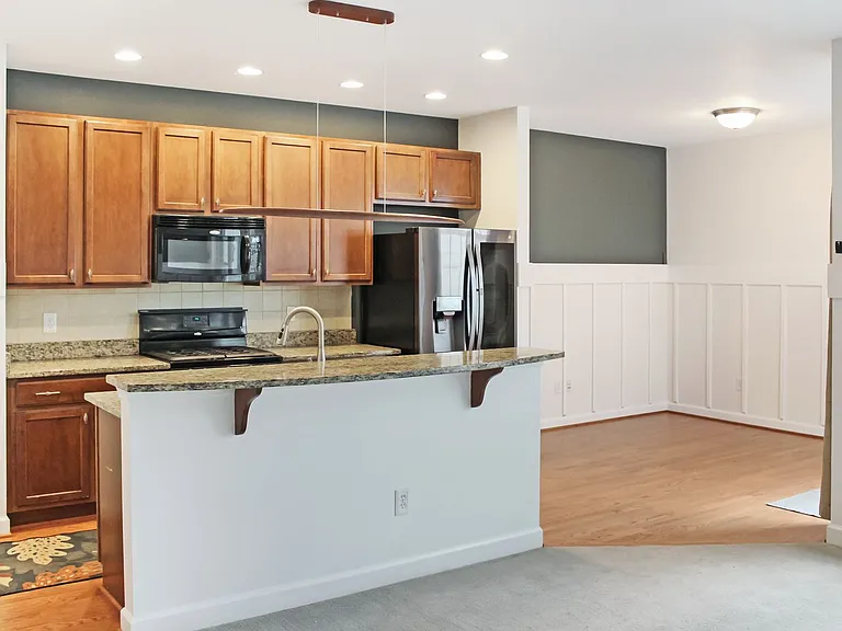 1023 Farrow Dr — Photo 7
