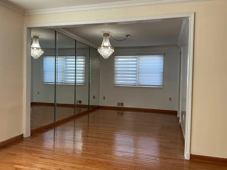 306 Jefferson Ave #1 — Photo 7