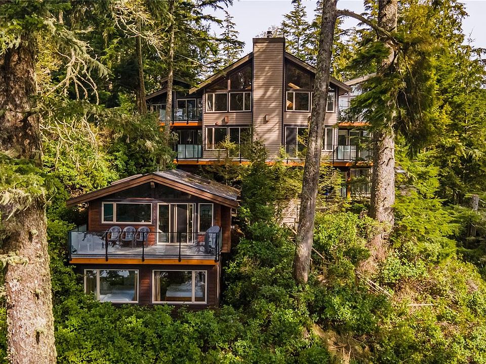 1st image of 330 Reef Point Rd