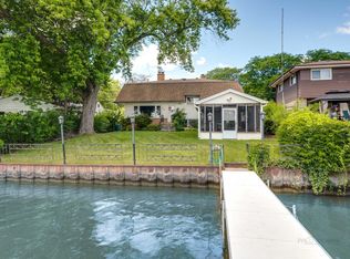 3508 W Lake Shore Dr, Wonder Lake, IL 60097