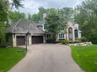 2002 Sugarwood Dr, Orono, MN 55356