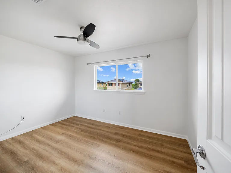 87-1676 Mokila St — Photo 18
