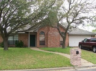 113 Flintrock Rd, Hewitt, TX 76643