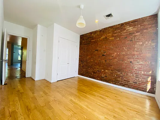 Rented by null | media 21