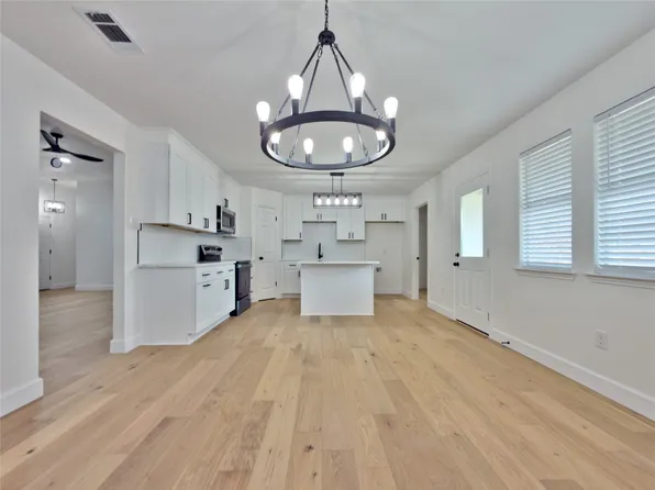 213 Bear Creek Pkwy W, Keller, TX 76248