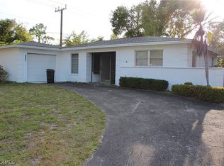 8967 Beacon St, Fort Myers, FL 33907