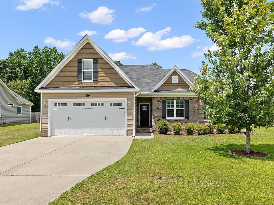 1st image of 319 Fairfax Dr