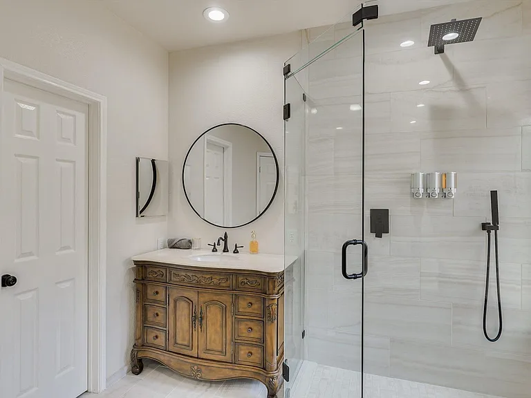 2313 Kingsley Dr — Photo 22