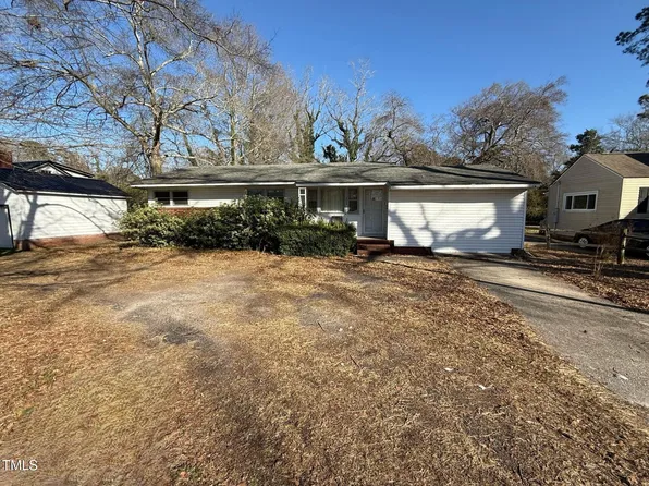 714 S Pine St, Laurinburg, NC 28352