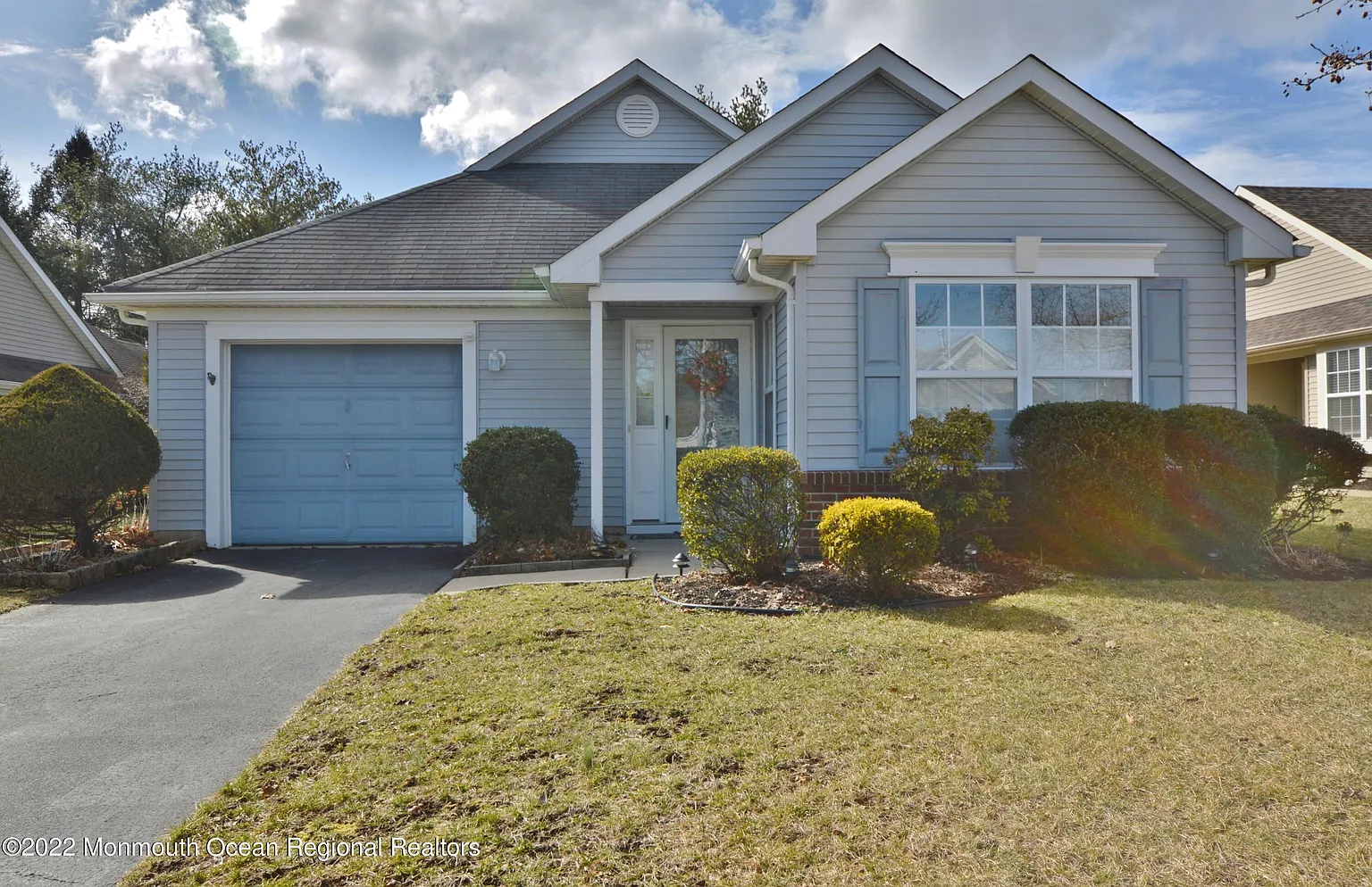 2924 Crestview Ln photo 1
