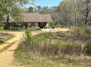 64 Dewey Ballard Rd, Jayess, MS 39641