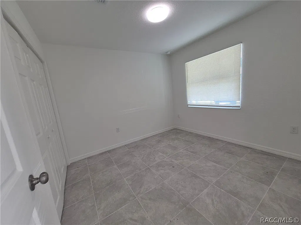 3 bed, 882 sqft, $1,450 — Photo 4