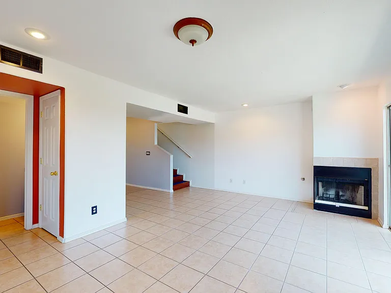 6256 Escondido Dr — Photo 6