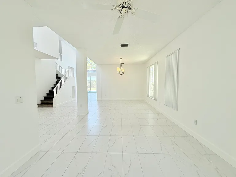 10875 Old Bridgeport Ln — Photo 7