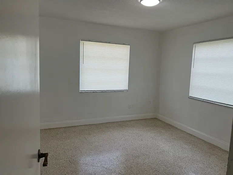 16630 NW 45th Ave — Photo 20