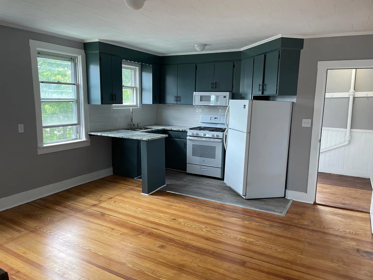 31 Wilcox St — Photo 2