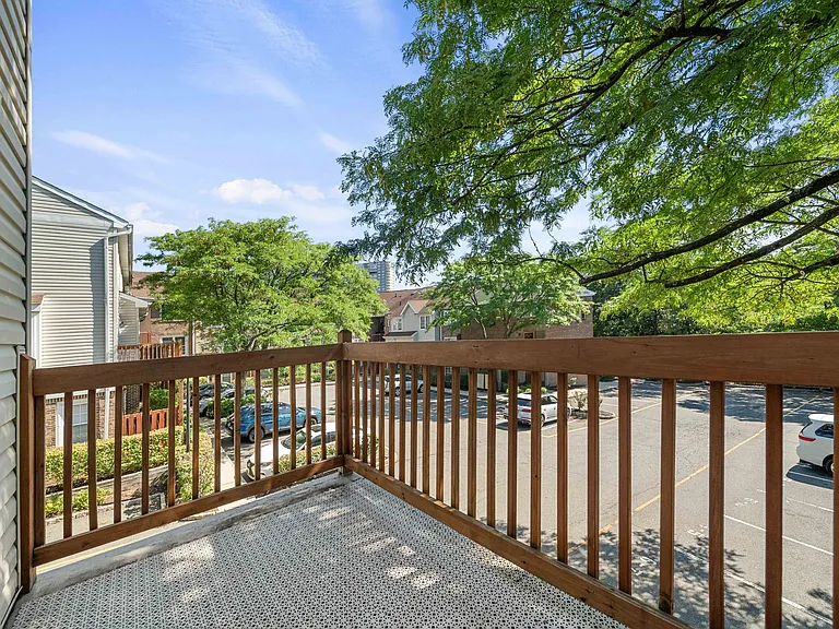764 Charles Ct — Photo 12